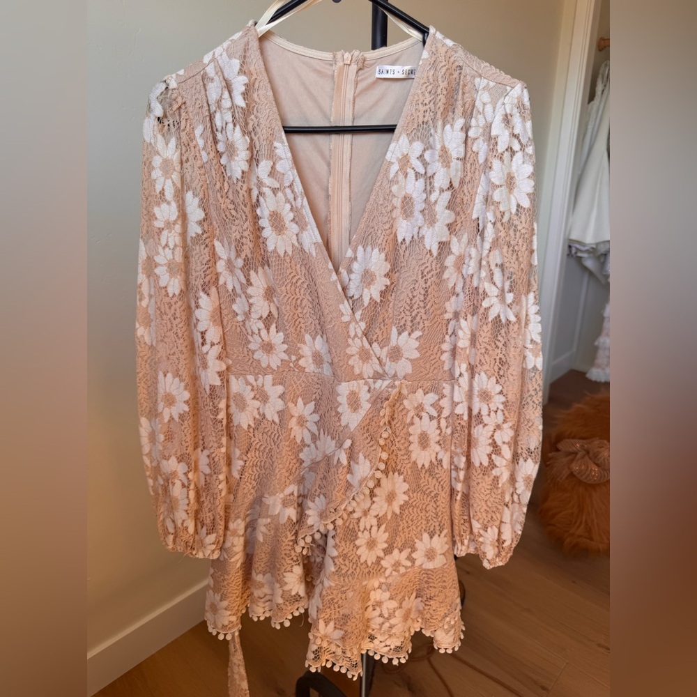 Saints + Secrets Women’s Long Sleeve Lace Dress - Picture 3 of 6